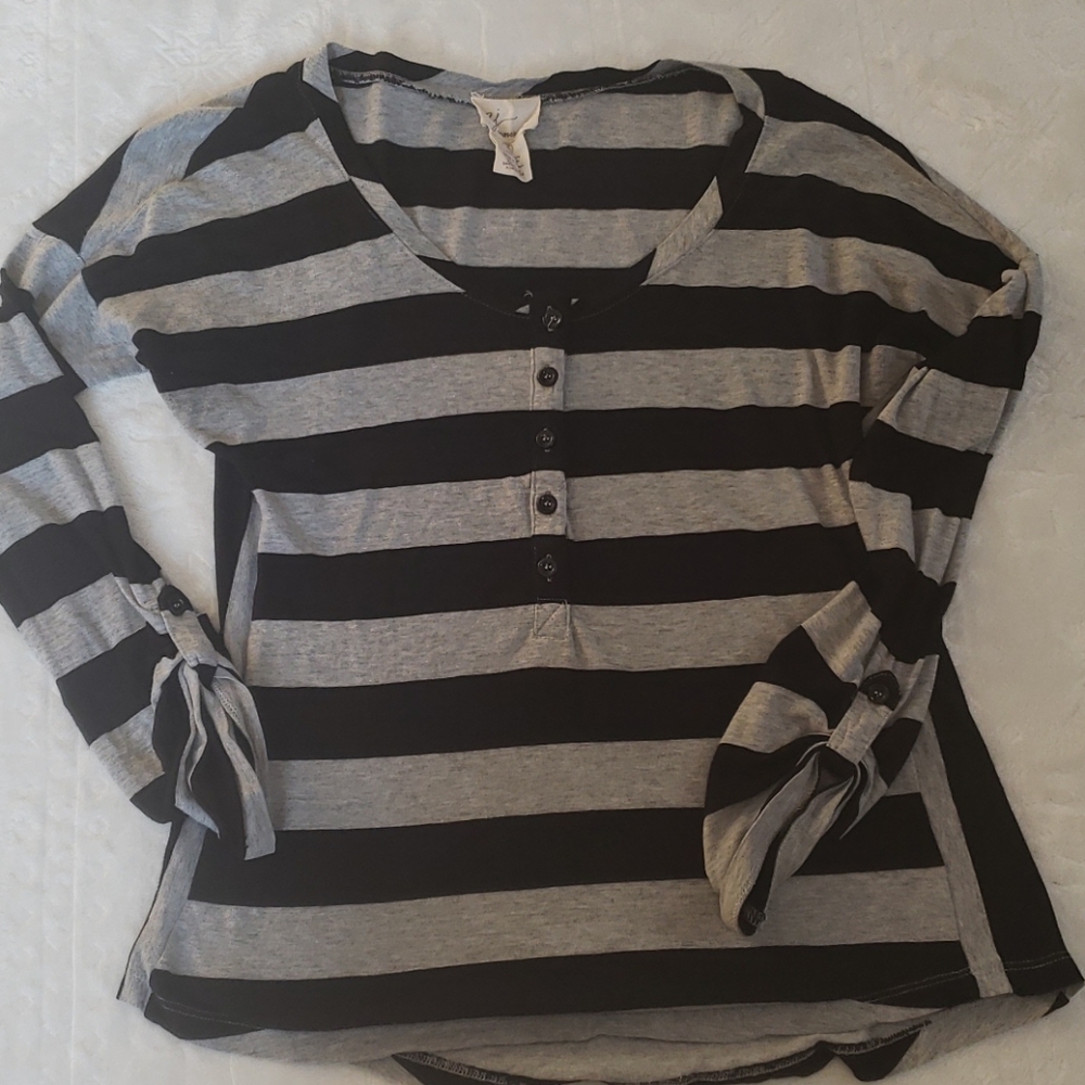 Stripped long sleeve top small